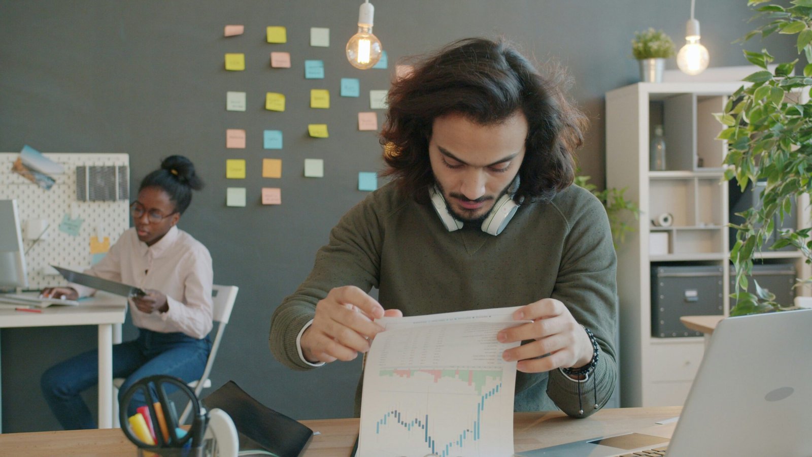 Data-Driven Marketing: Turn Analytics Into Growth & ROI