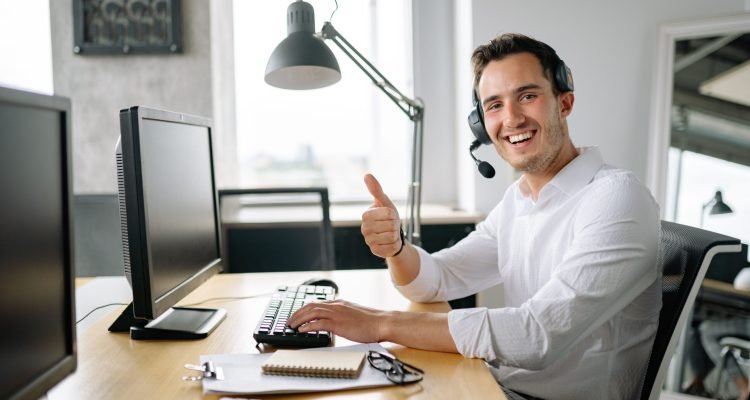 Managed IT support for small businesses monitoring secure cloud systems